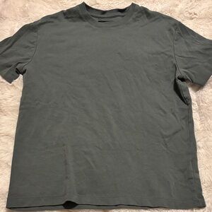 Men's Crew Neck T-Shirt in Olive Green